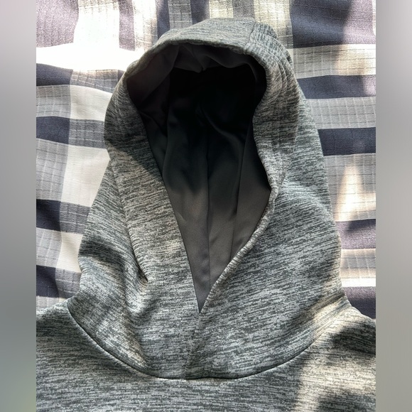 Youth Under Armour Coldgear Hoodie Pitch Gray/Green citrine Size M EUC - Picture 4 of 7